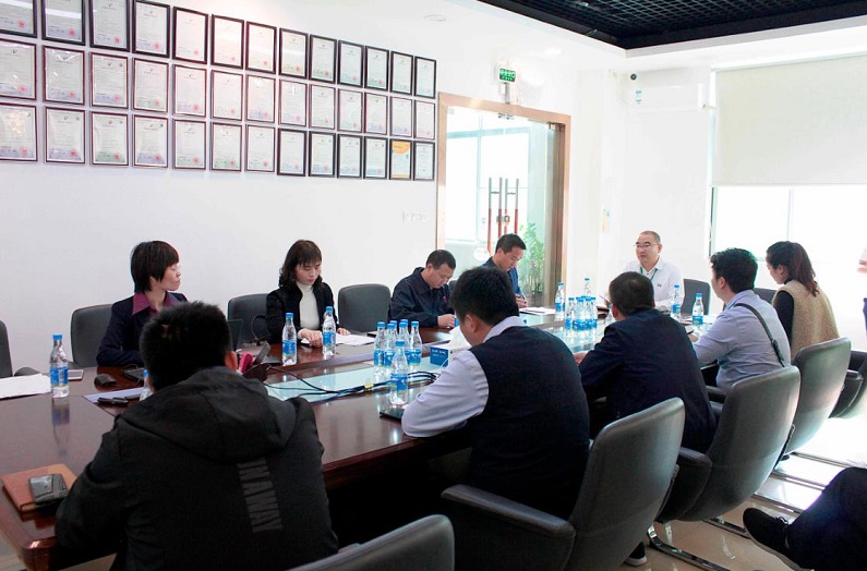 蜜桃视频成人网团体标准征求意见会议于2019年12月24日在我司四楼会议室召开